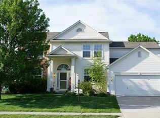 48 E Rowan Run, Westfield, IN 46074