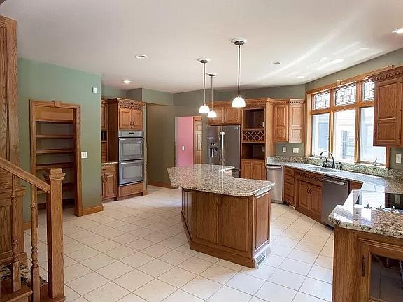 5th image of 58859 River Forest Dr