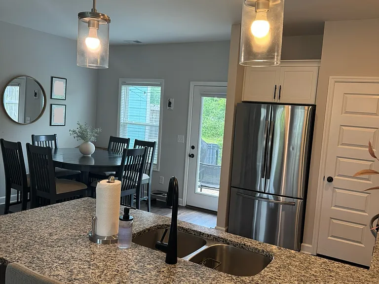 236 Mansfield Dr — Photo 6