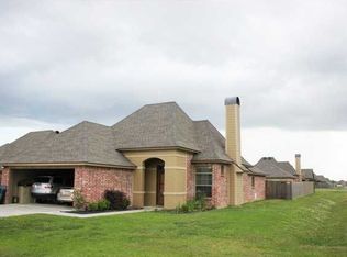 100 Cebby Ln, Youngsville, LA 70592