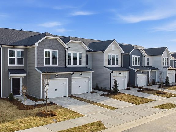 4th image of 2822 Rodeo Ct