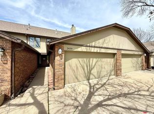 2439 Winding Way, Lincoln, NE 68506