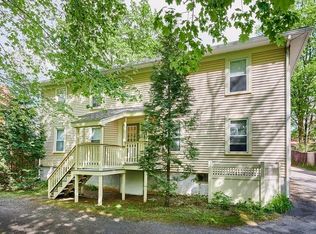 4 Lawn Ave #1R, Northampton, MA 01060