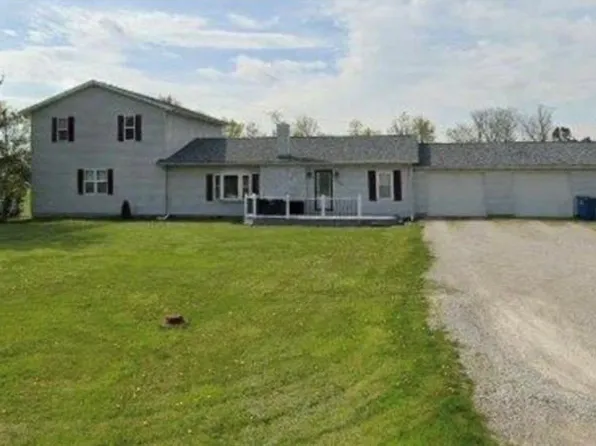21710 State Route 15, Nashville, IL 62263