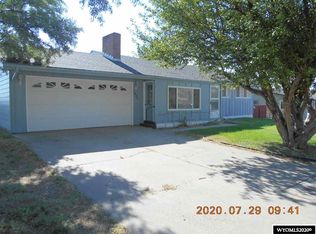 1603 Nevada St, Rawlins, WY 82301