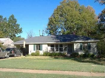 1st image of 4016 Hilldale Ave