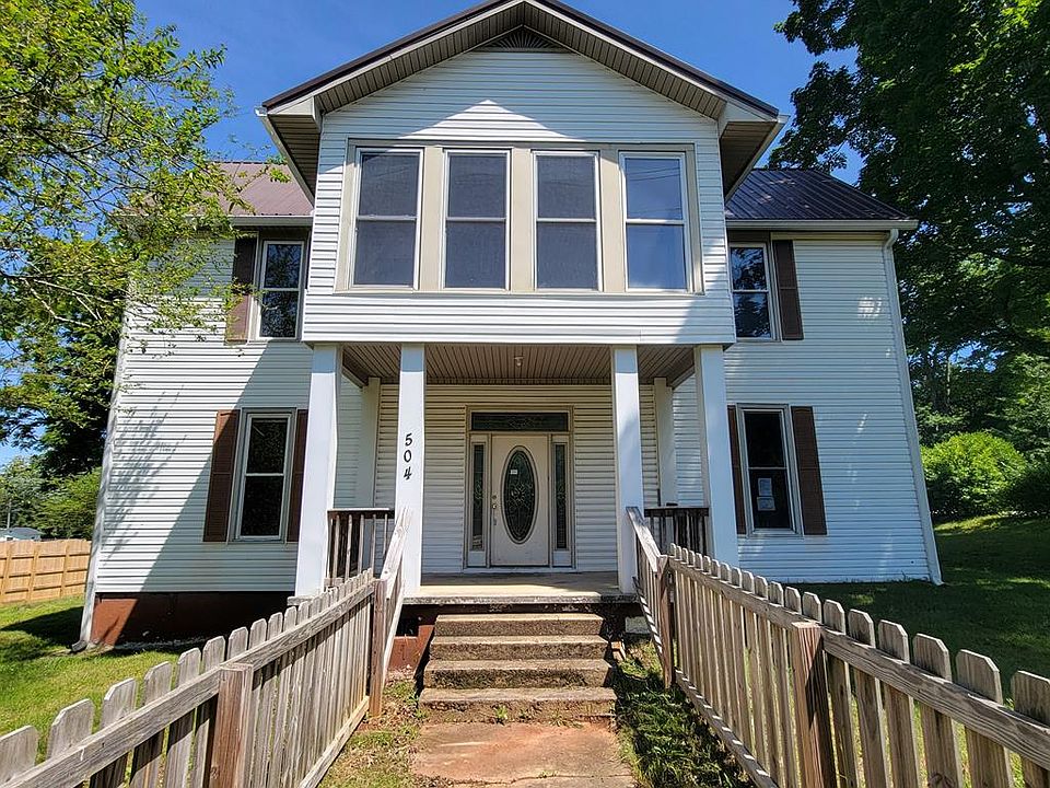 1st image of 504 Evans St