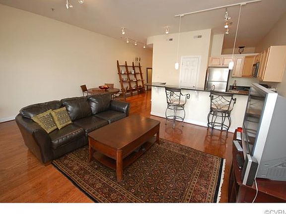 5th image of 215 N 19th St #U43