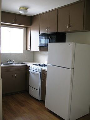 3rd image of 926 E Dean Keeton St APT 103