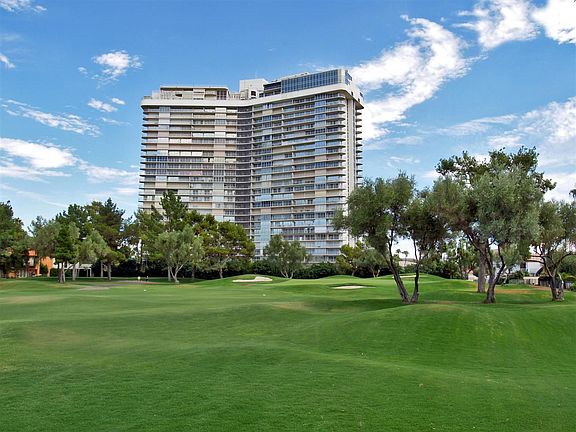 4th image of 3111 Bel Air Dr Unit 3F