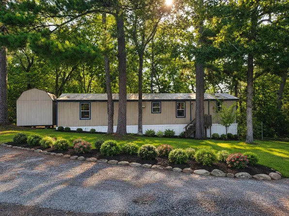 190 Michaels Ln, Huntsville, TX 77320