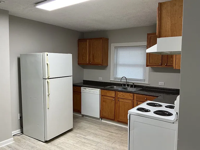 38 Green Acres Dr #R — Photo 2
