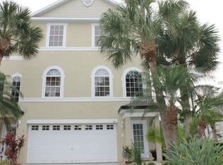 25 Seagrape Cir, Clearwater, FL 33759