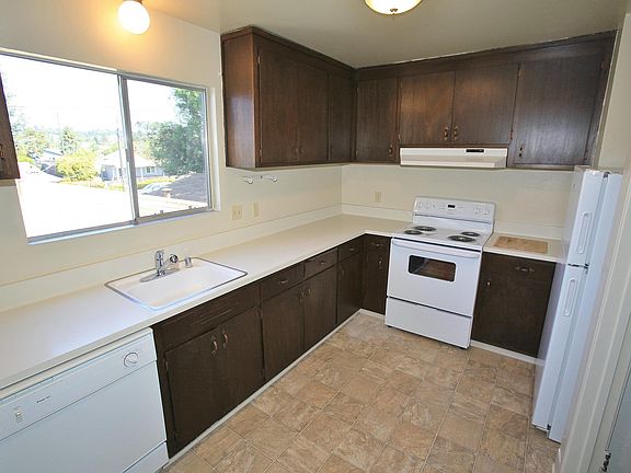 4th image of 3233 Somerset Ave #D