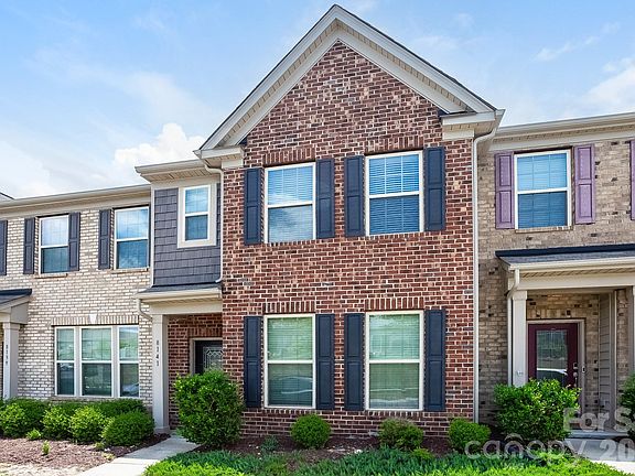 2nd image of 8141 English Clover Ln
