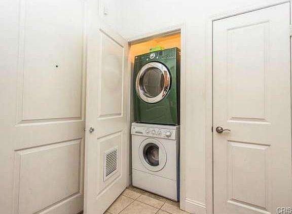 3rd image of 6938 Laurel Canyon Blvd Unit 117