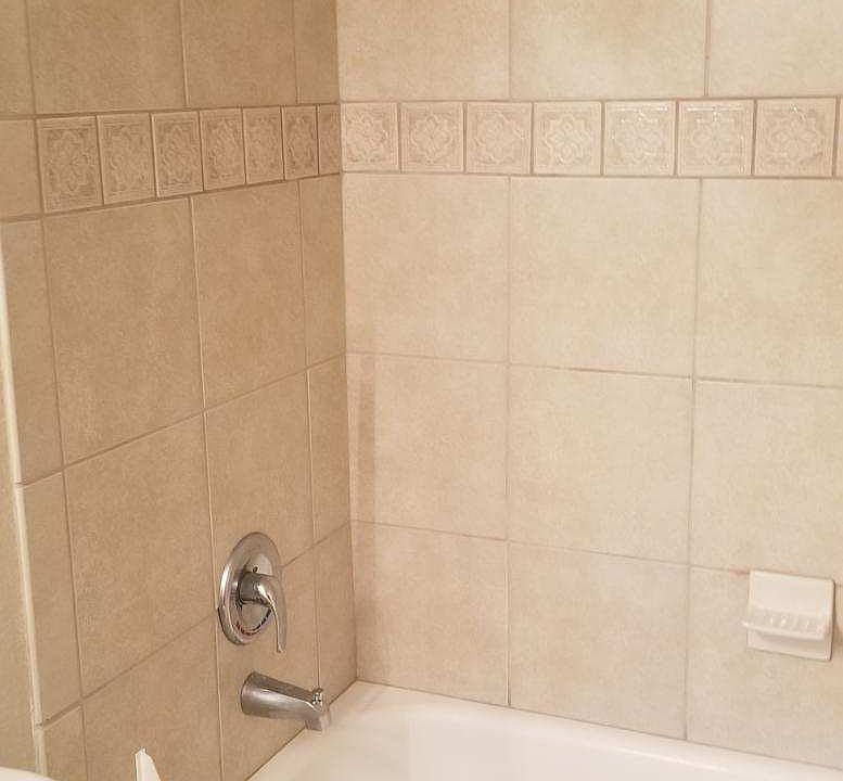 1st image of 271 SW Palm Dr APT 203