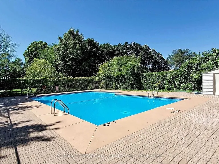 180 Markham Rd #921 — Photo 43