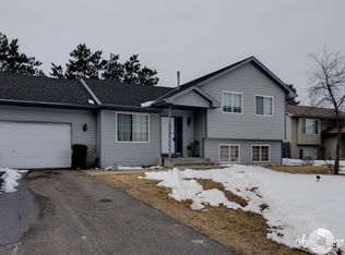 5445 Mitchell Ridge Dr, Big Lake, MN 55309