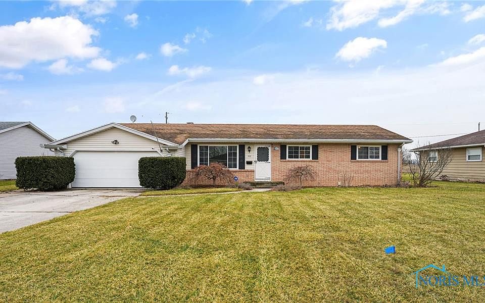 1st image of 416 Park Ln