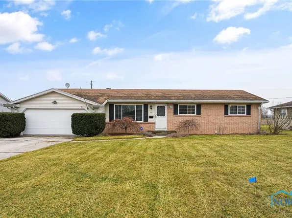 416 Park Ln, Walbridge, OH 43465