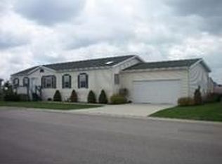 665 Bluebird Cir, Sandwich, IL 60548