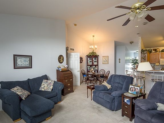 4th image of 103 Ashley Ct