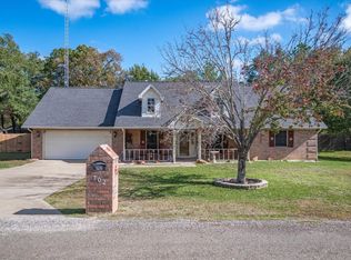 702 Cherry Creek Rd, Canton, TX 75103