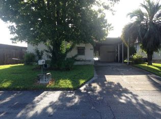 1122 Country Club Ln, Lakeland, FL 33801