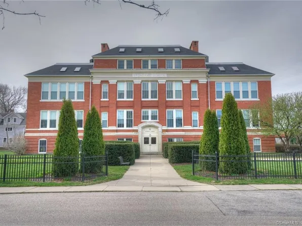 6 School Street (mystic) #3, Stonington, CT 06355