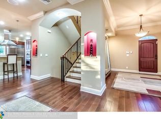 1402 SE 2nd St, Fort Lauderdale, FL 33301