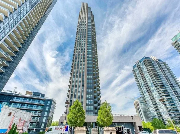 36 Park Lawn Rd, Toronto, ON