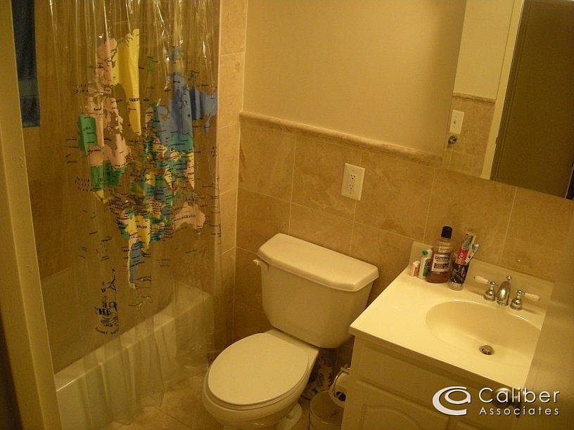 2nd image of 322 E 6th St APT 2