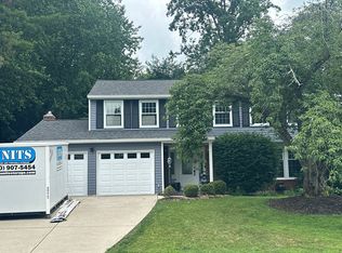 9803 Summerday Dr, Burke, VA 22015