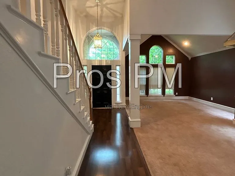 3101 Crickett Dr — Photo 11