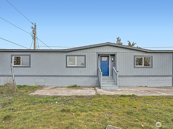 3rd image of 7110 146th Street SW #35