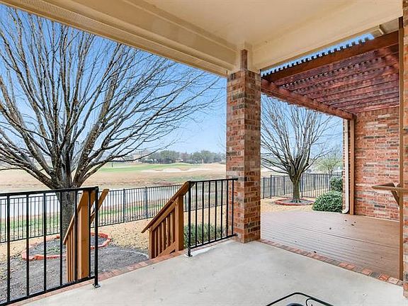 2nd image of 766 Bent Wood Pl