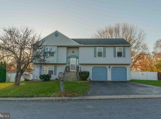 306 Pine Valley Dr, Felton, PA 17322