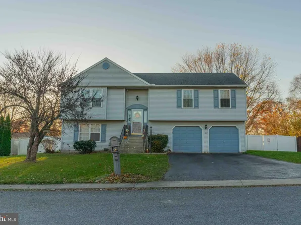 306 Pine Valley Dr, Felton, PA 17322