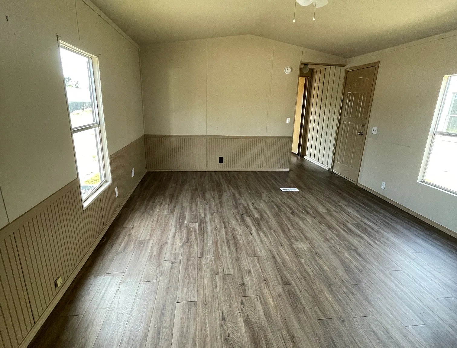 2 bed, 900 sqft, $1,100 — Photo 4