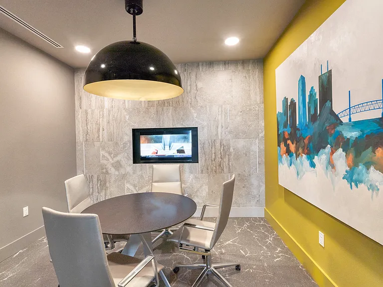 Vista Brooklyn Apartments — Photo 32