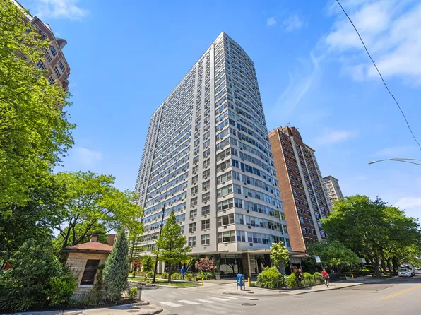 3900 N Lake Shore Dr APT 13B, Chicago, IL 60613