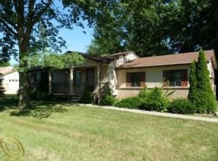 30610 W Ten Mile Rd, Farmington Hills, MI 48336