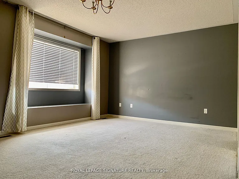 3173 High Springs Cres — Photo 7