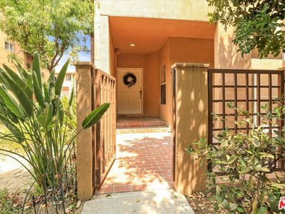 18730 Hatteras St UNIT 27, Tarzana, CA, 91356