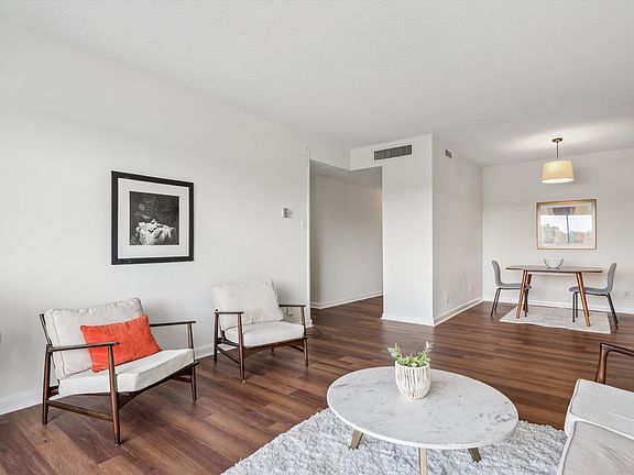 5th image of 1960 Parkway Ave #605