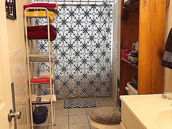 5th image of 1212 Adair Dr