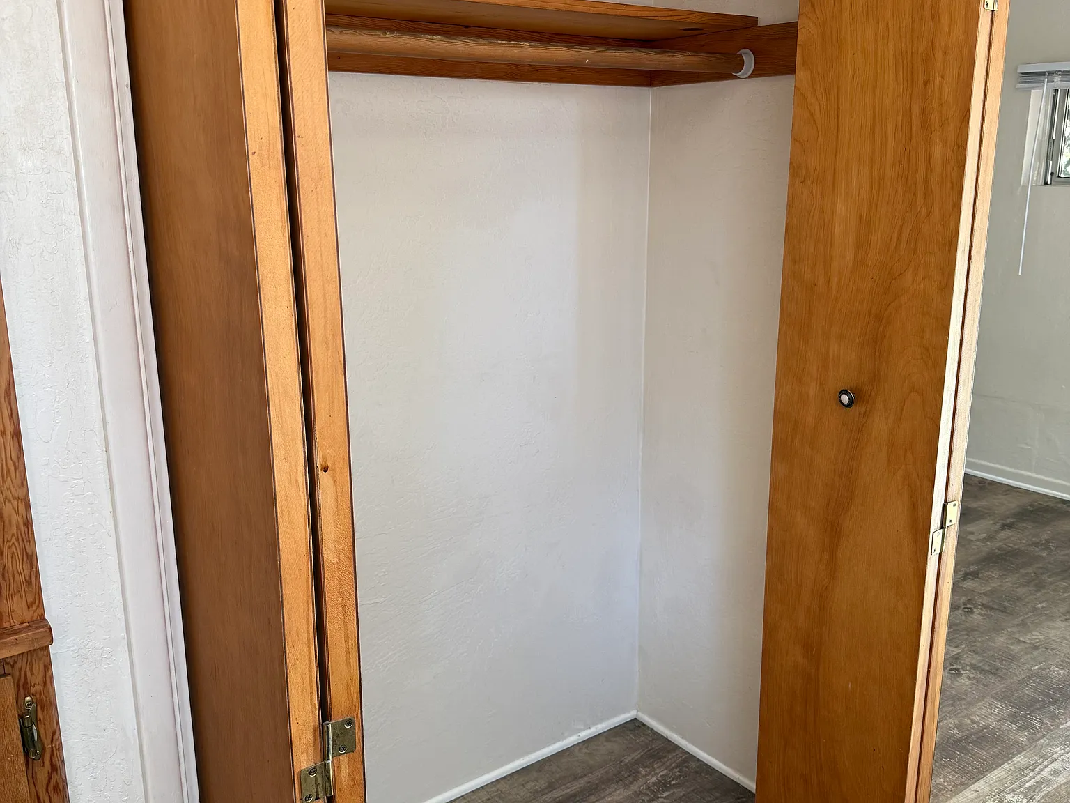 Studio, 350 sqft, $995 — Photo 3