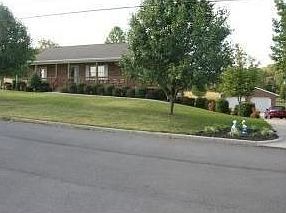 1st image of 306 Lauren Dr