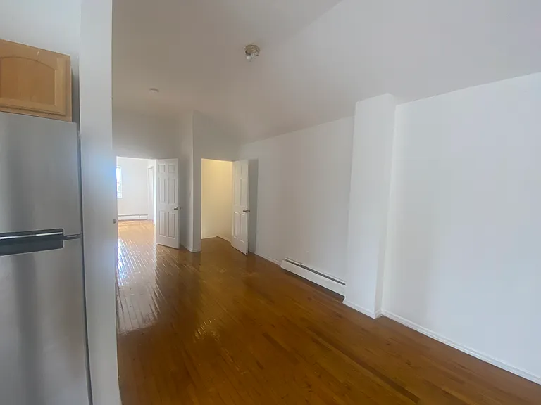 455 E 45th St #2 — Photo 6